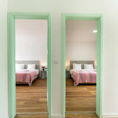 Atlantic Farmer House *